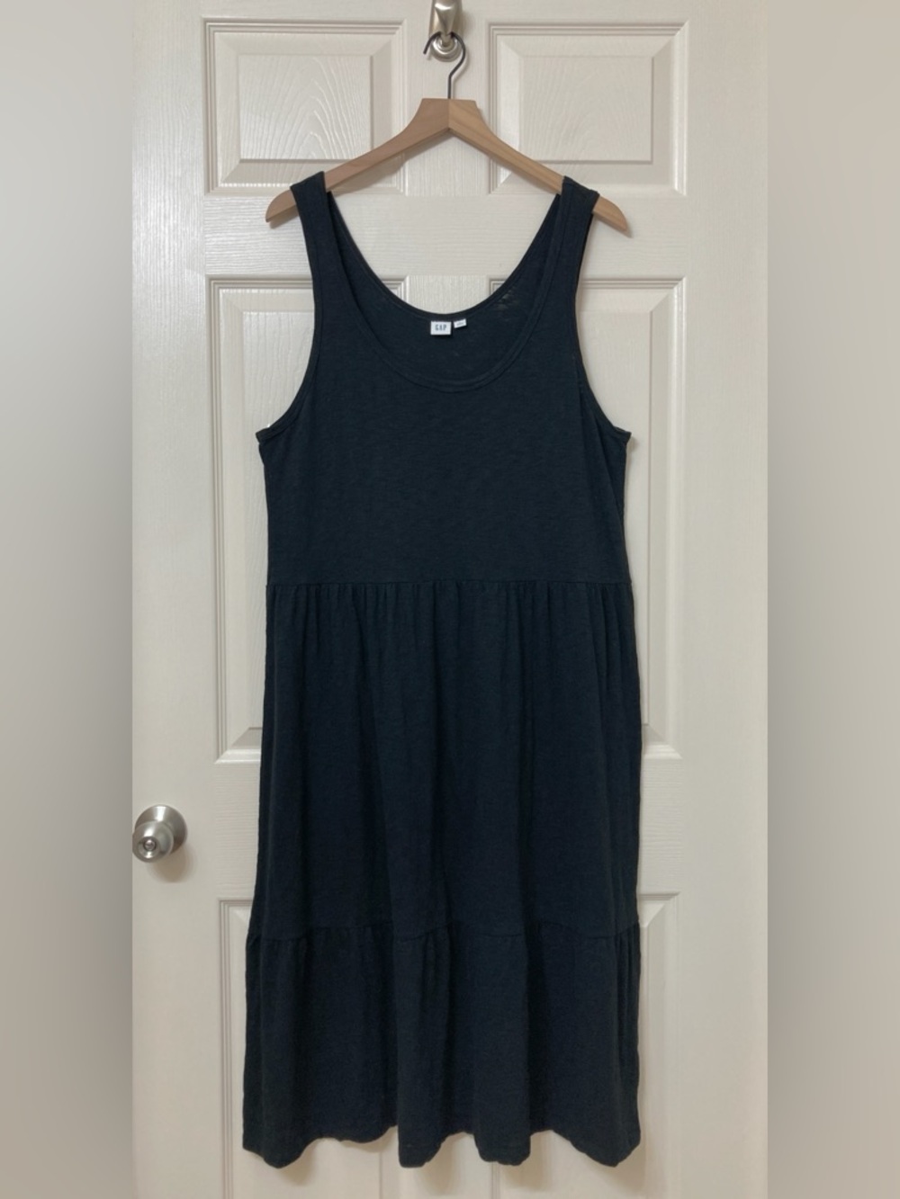 GAP Women’s Black Slub Cotton Sleeveless Tiered Maxi Tank Dress Size Large Beach - Picture 8 of 8